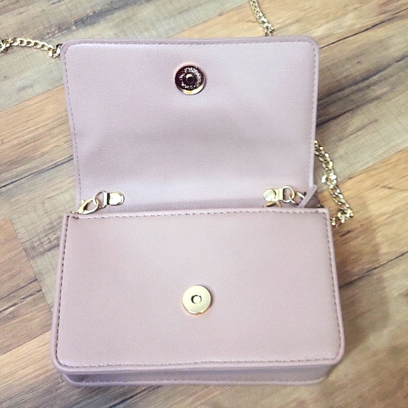 MADISON WEST Mauve/Tan Mini to Convertible Chain Crossbody Bag - Picture 5 of 15